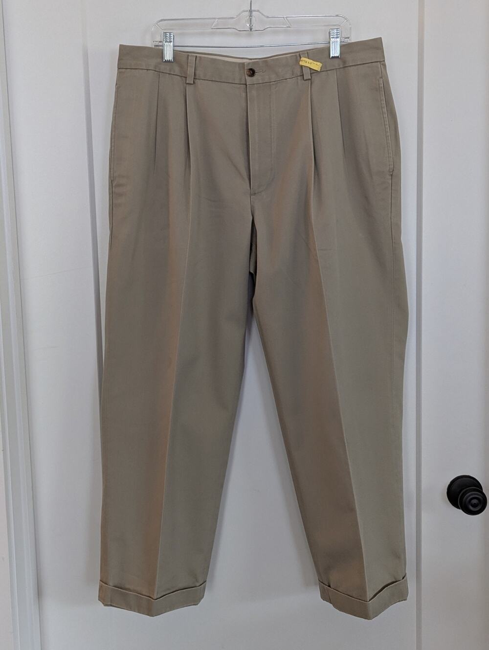 Brooks Brothers Chino Mens 37"×28" Khaki Advantage Elliot Cuffed Casual Career